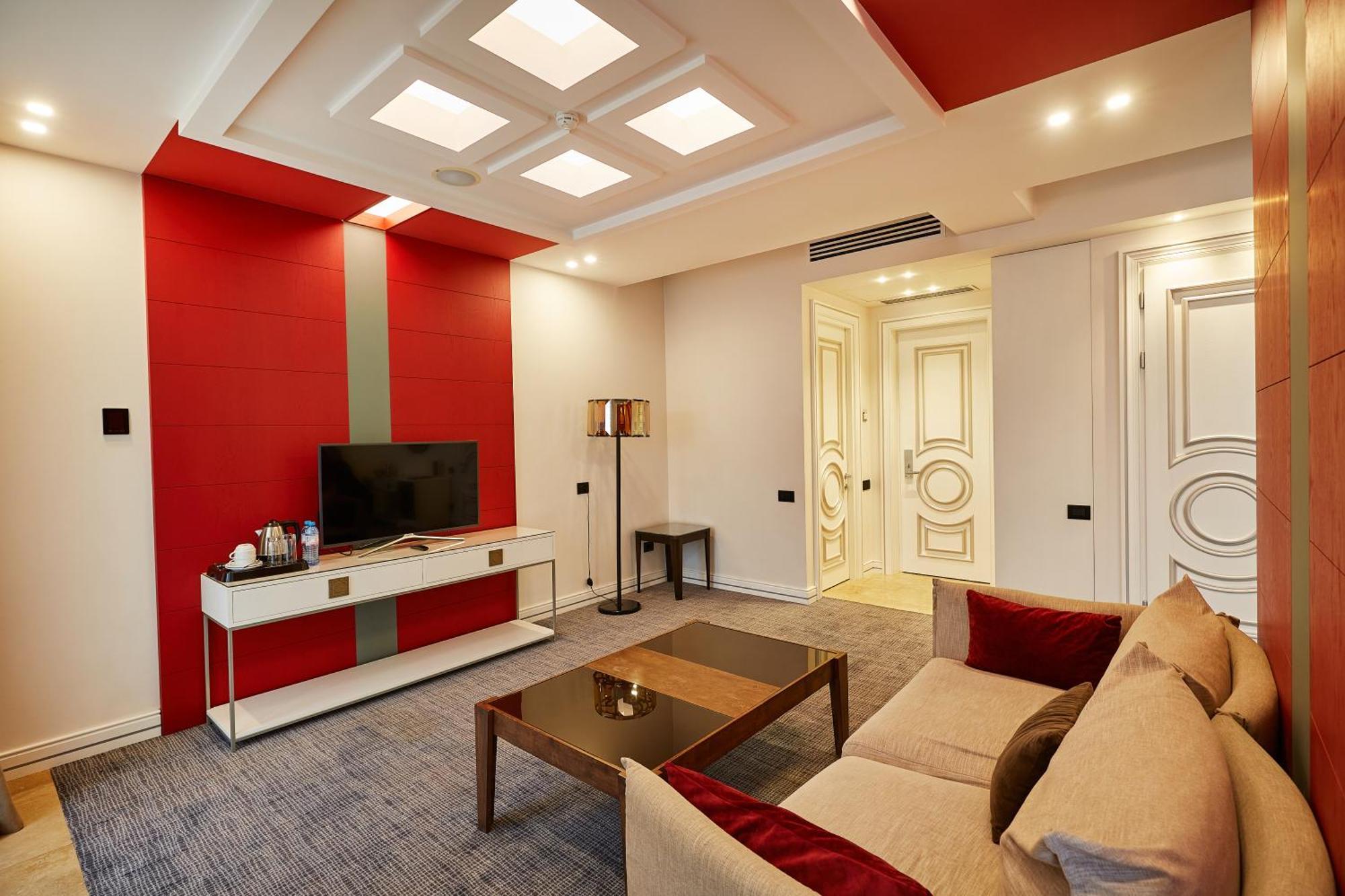 Aghababyan'S Hotel Erivan Exterior foto A suite at the hotel