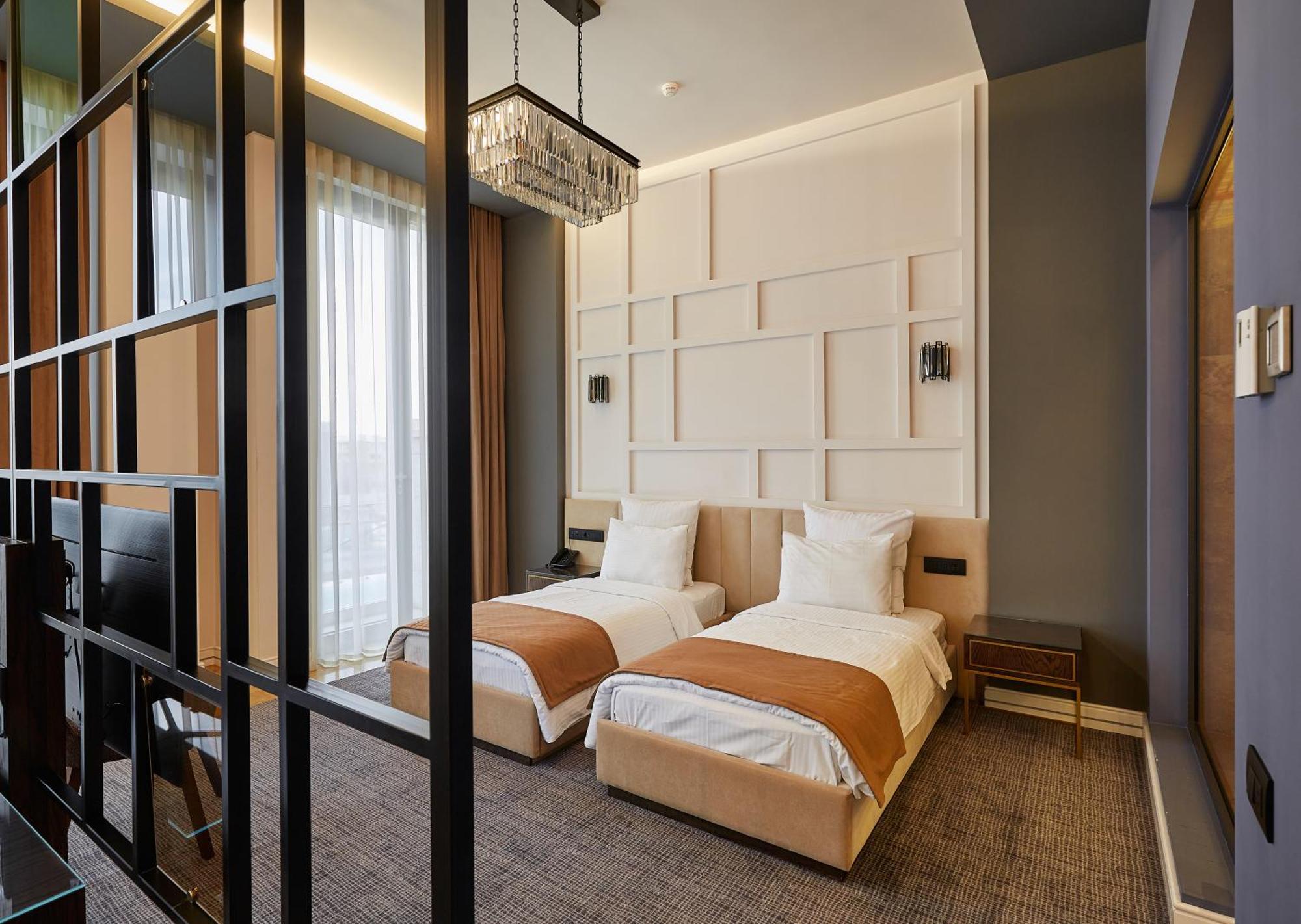 Aghababyan'S Hotel Erivan Exterior foto A room at the hotel
